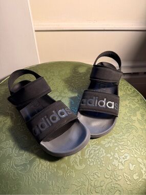 Adidas Adilette Sandals Black and Grey UNISEX SIZE 7, 7M, 8W